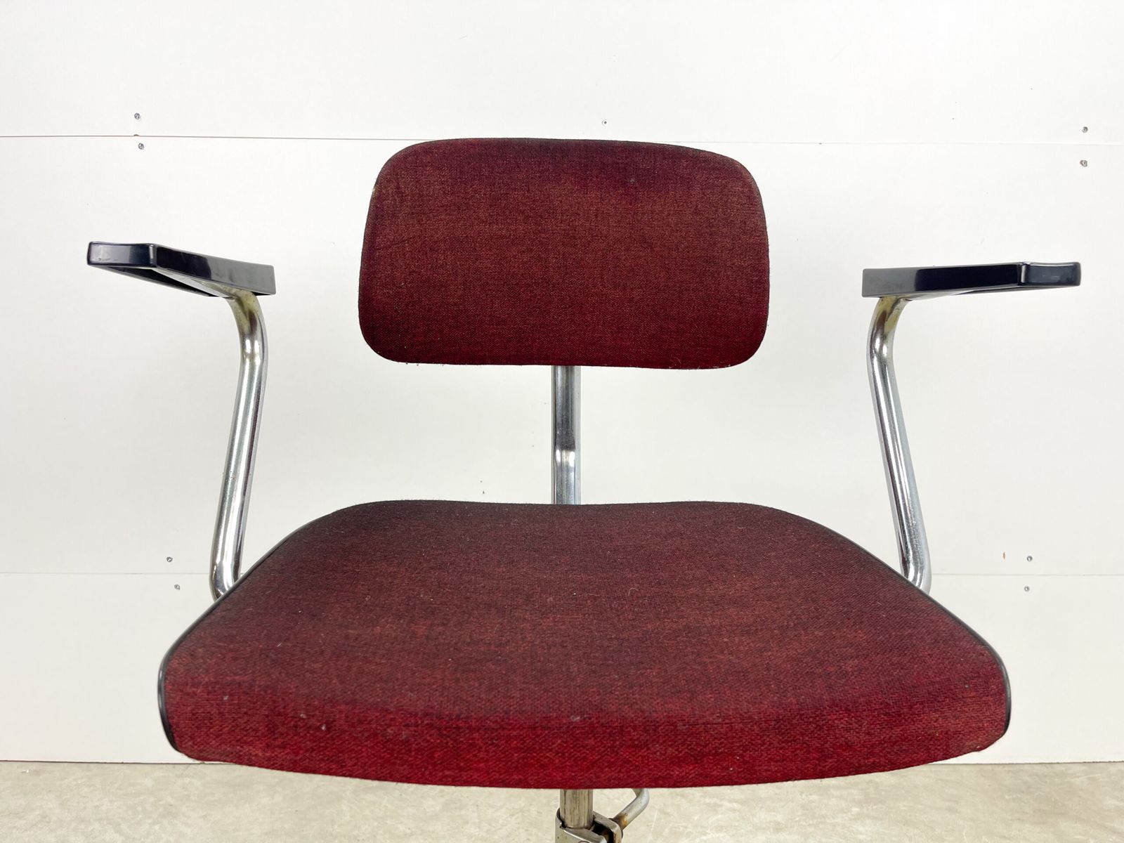 photo furniture Office Chair With Armrests