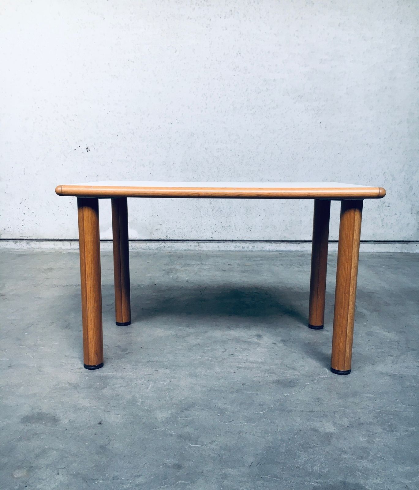 Postmodern Design Keukentafel Van Gamar, Italië, Jaren 1970 photo vinterior