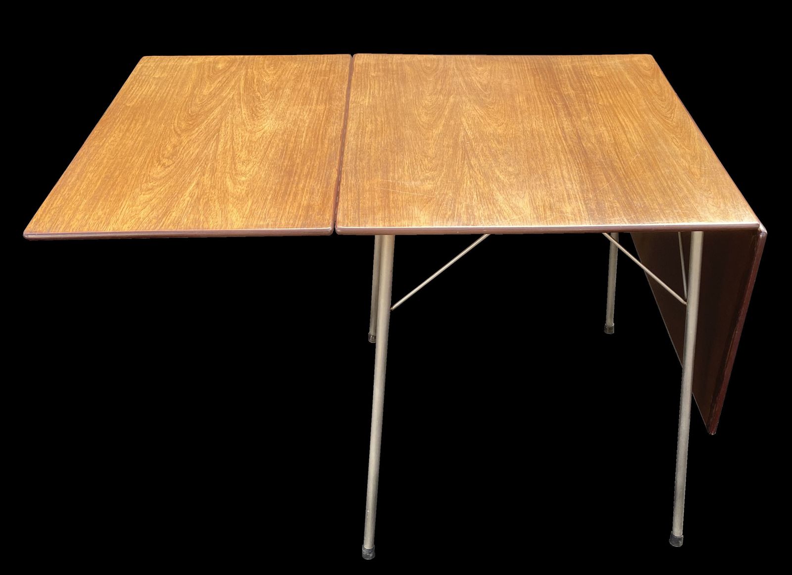 'Ant Table Model 3601' By Arne Jacobse For Fritz Hansen photo vinterior