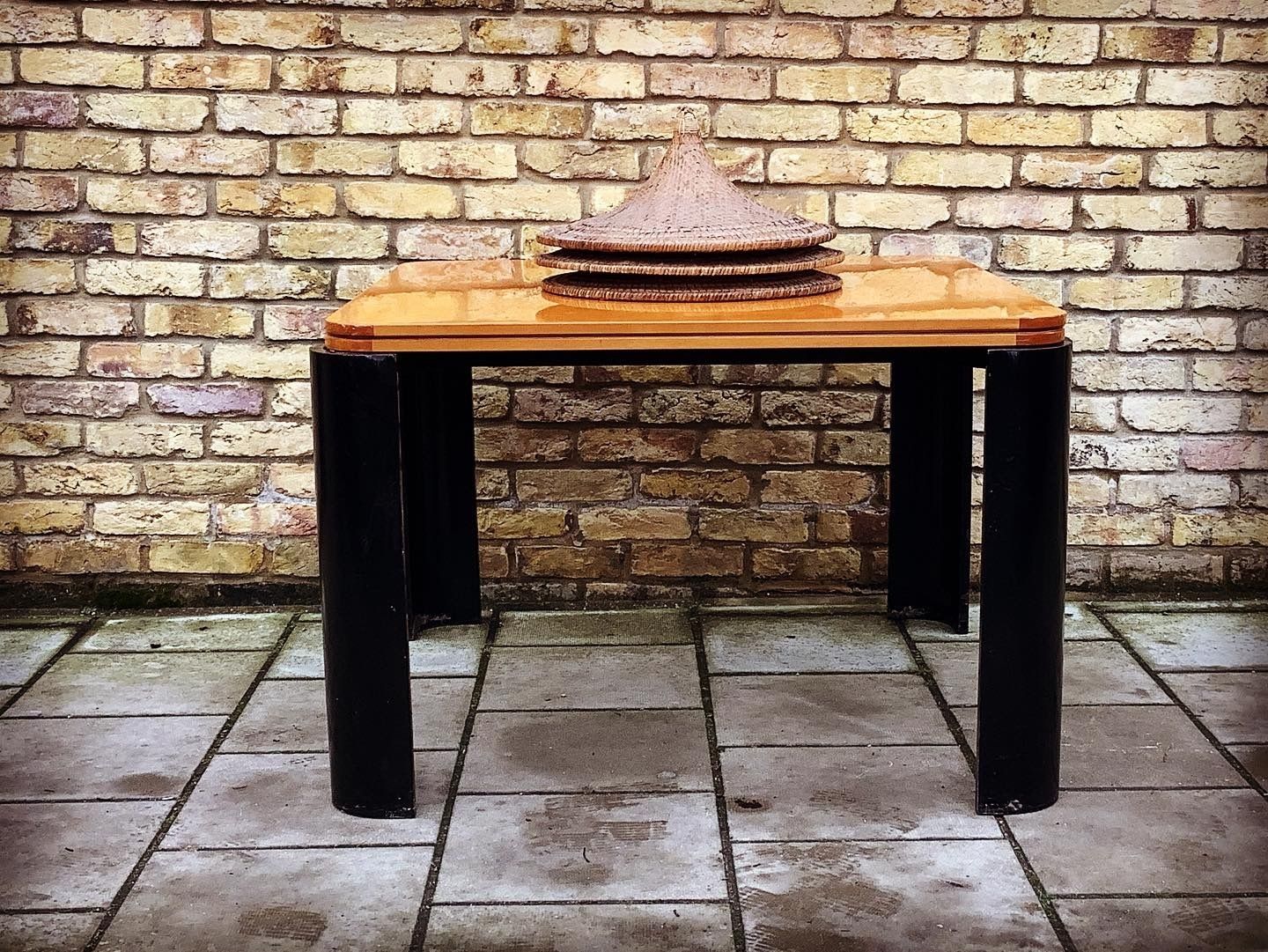 1980’s Extendable Dinning Table photo Furniture