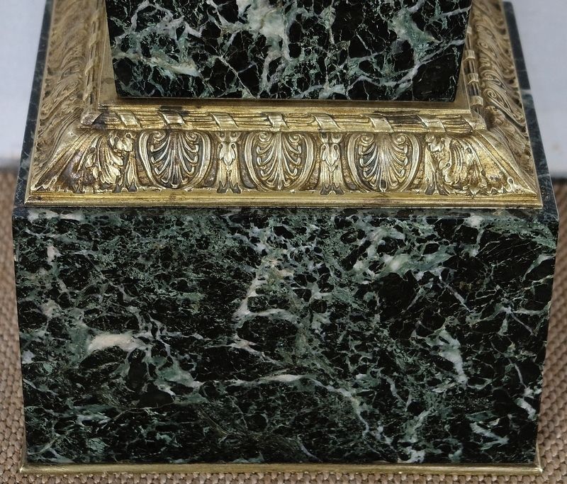 photo vintage Marble Stand Sheath, Louis XVI Style – Late 19th Century
