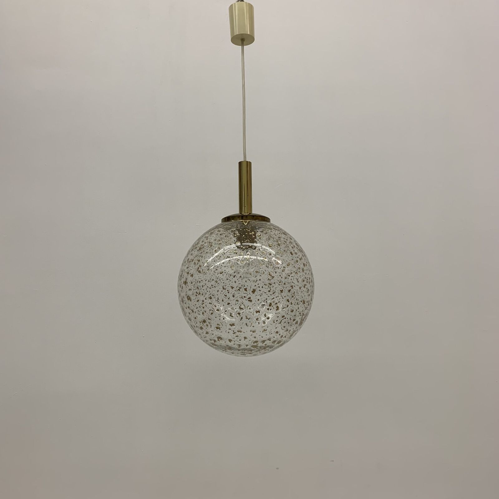 Mid Century Design Glazen Bolhanglamp Met Goudvlokken, Jaren 1970 photo buy