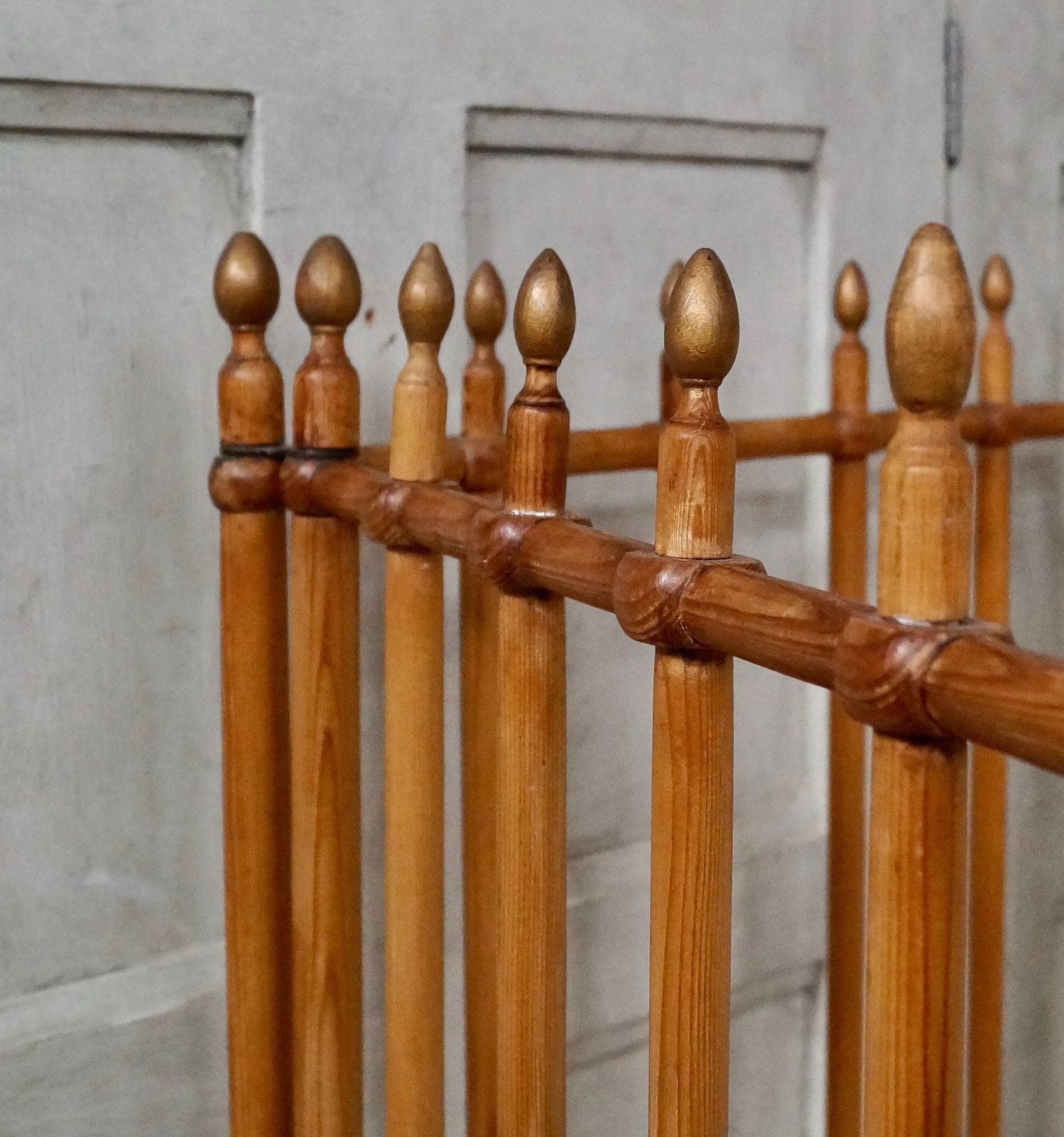 photo furniture Victorian Arts & Crafts Pitch Pine Room Divider
