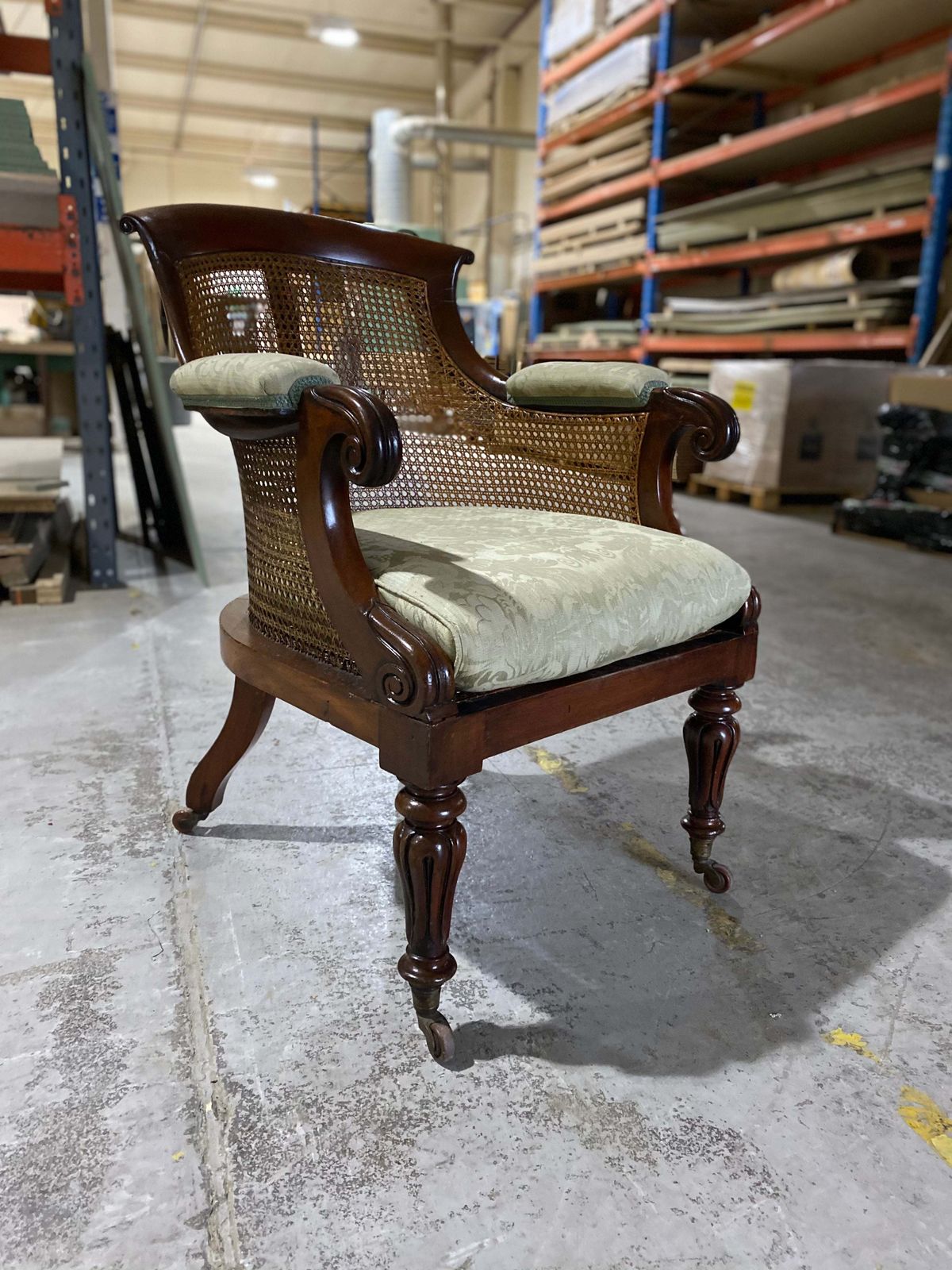 A Fine William IV Gentleman’s Reading Chair photo furniture