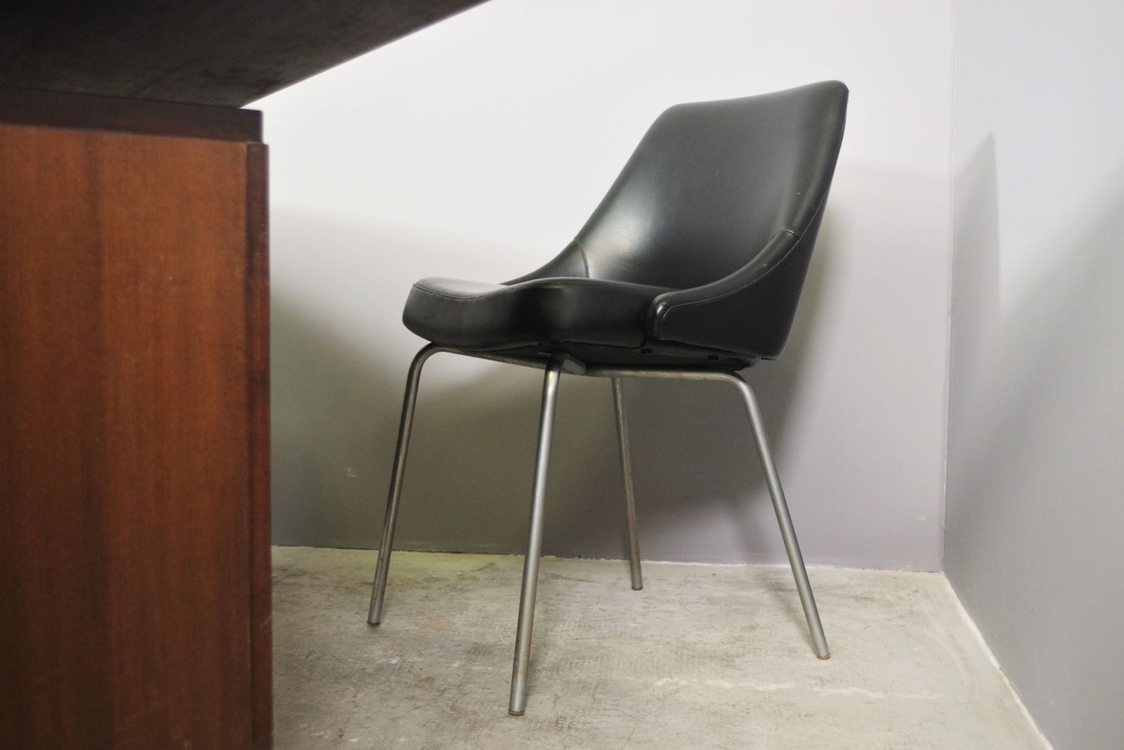 Desk Set And 2 Fantoni Chairs, 60s photo Furniture