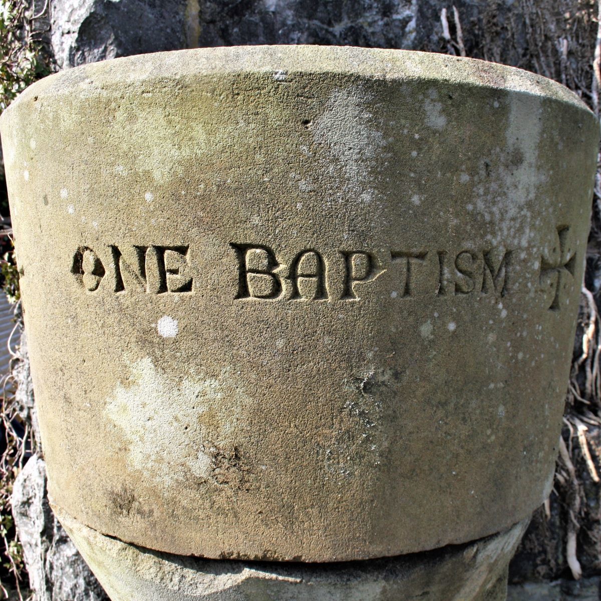 A Large Victorian C1860 Sandstone Church Basin Font | Stone Garden Feature Fountain Planter photo 35000.0