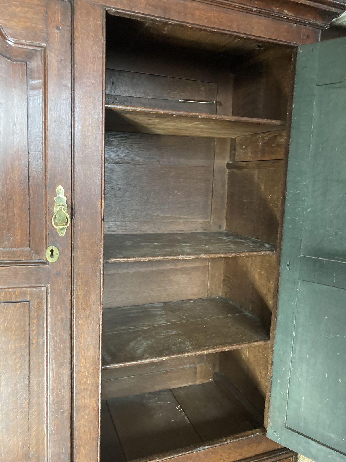 Oak Harness / Cloakroom /Housekeepers/Maids/Pantry Cupboard photo vinterior