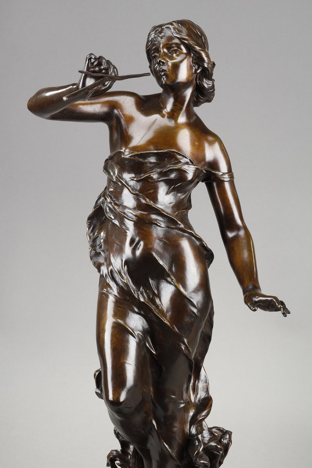 photo furniture Bronze Sculpture "La Renown", Signed Julien Causse