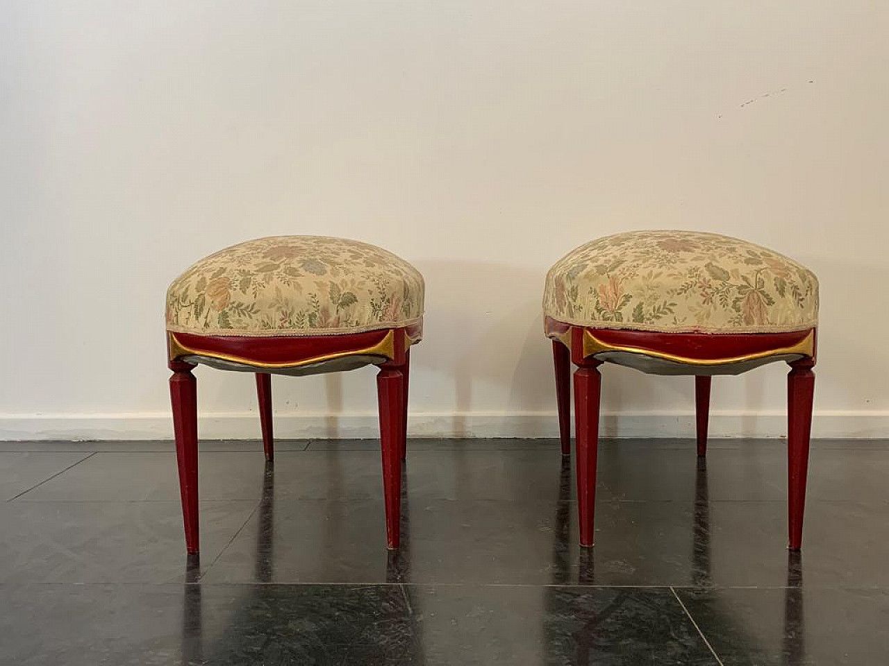 Cardinal Red Lacquered Art Deco Style Pouf With Gold Details, 1930s Previous photo 1558.96