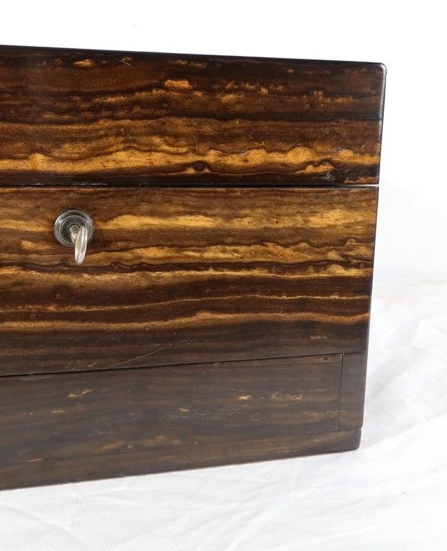 Home Decor Toilet Box Signed "John Bagshaw & Sons", England   2nd Part Of The 19th Century photo