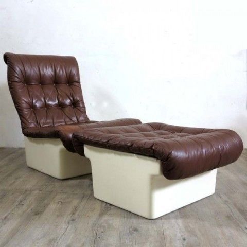 Lot Of Three Airborne Lounge Chairs With Ottoman photo vinterior