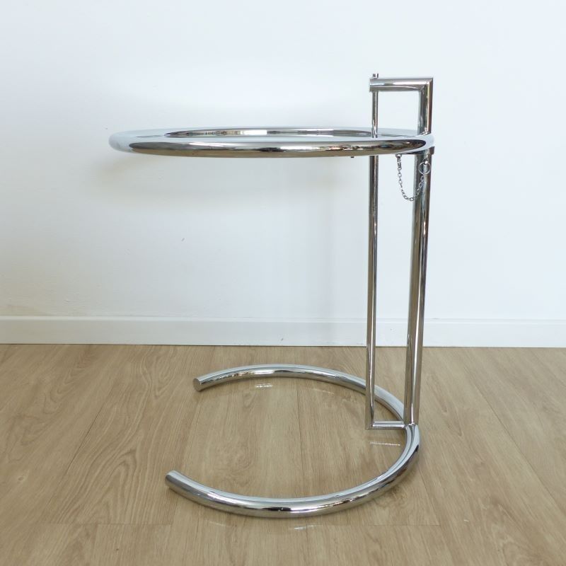 Table en verre réglable par Elieen Gray pour Classicon photo furniture