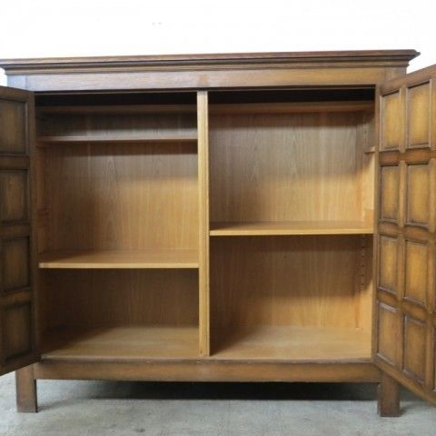 photo vinterior Carved Vintage Living Room Buffet 1940   1950