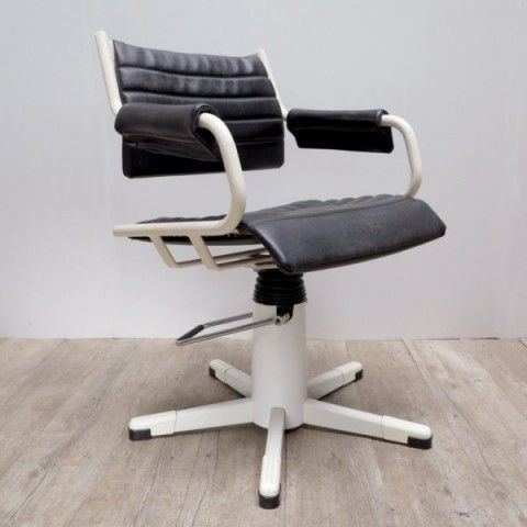 Vintage Hair Salon Leather Armchair With Pump Mechanism. 1970   1975