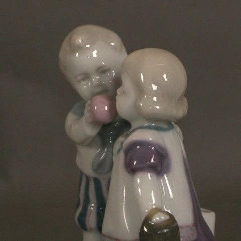 photo furniture Art Nouveau. Porcelain Figurine. The Cavalier. 1900   1920.
