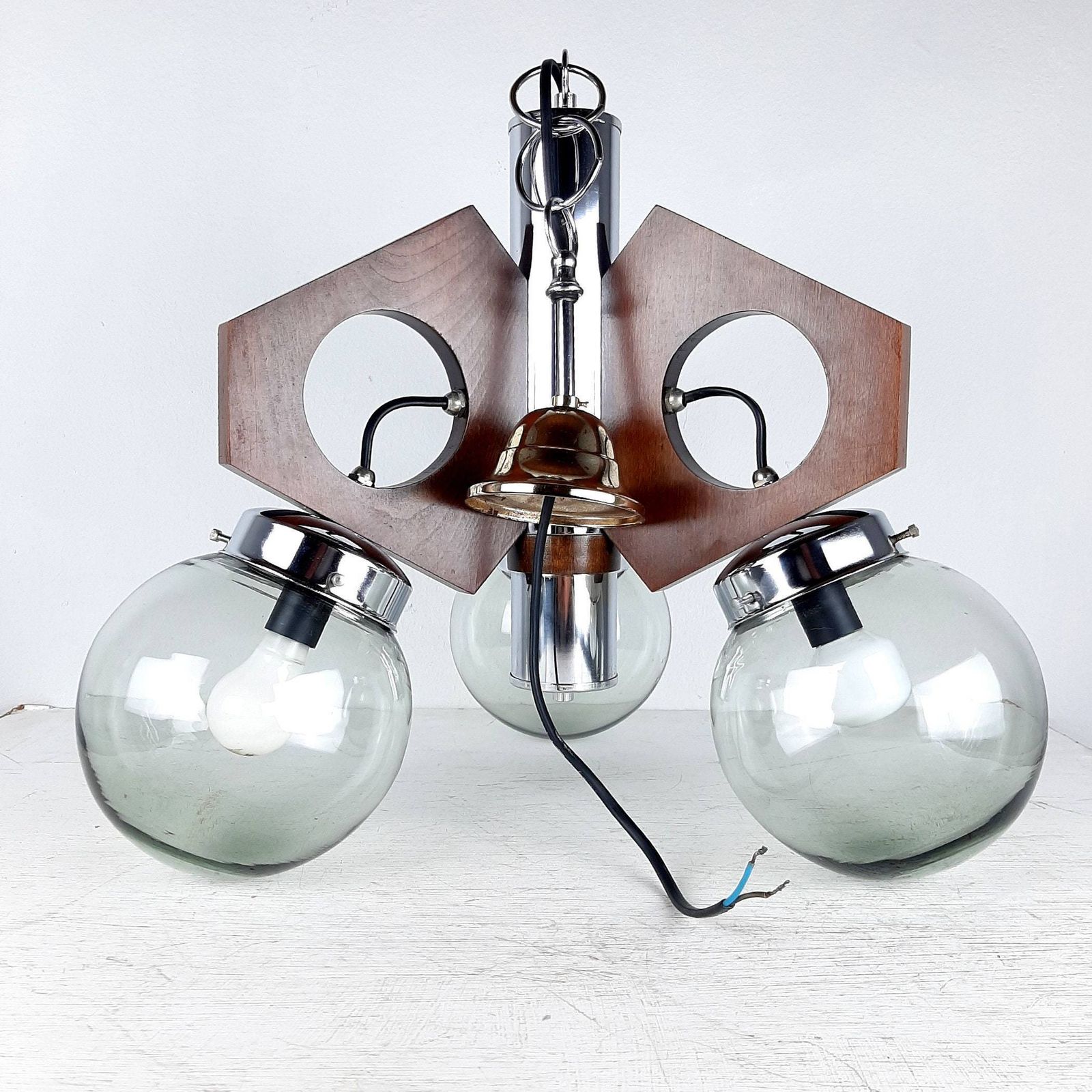 Mid Century Pendant Lamp Yugoslavia 70s Wood Glass Metal Geometric Chandelier Three Bulbs Chandelier Smoky Glass Space Age photo Lighting