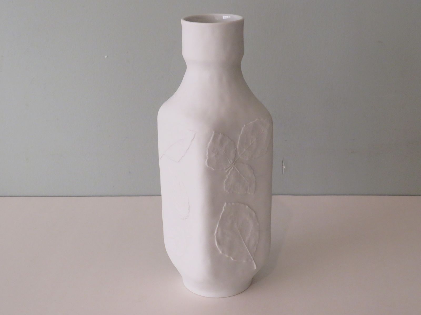 White Biscuit Vase With Floral Embossed Motif, Hutschenreuther, Germany 1970s photo 320.0