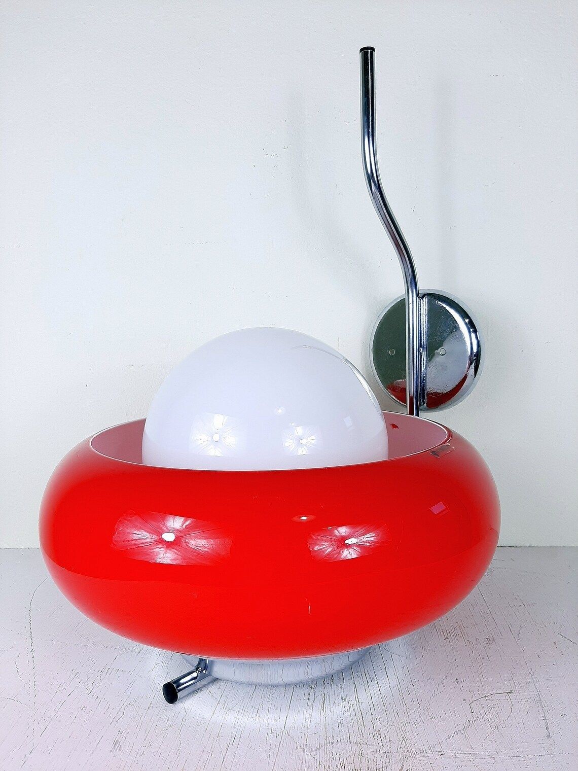 Mid Century Wall Lamp Meblo Guzzini 1980s Red Glass Plastic Lamp Retro Italy Space Age Atomic Sconces photo Lighting