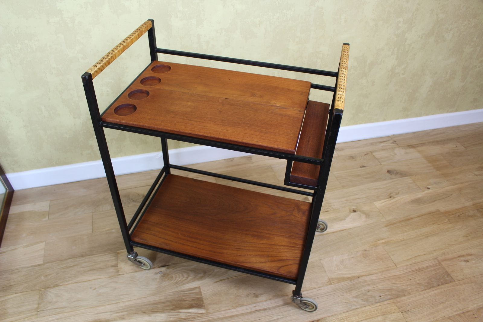Stylish British Teak And Metal Cocktail Trolley From The Early 1960’s photo 750.0