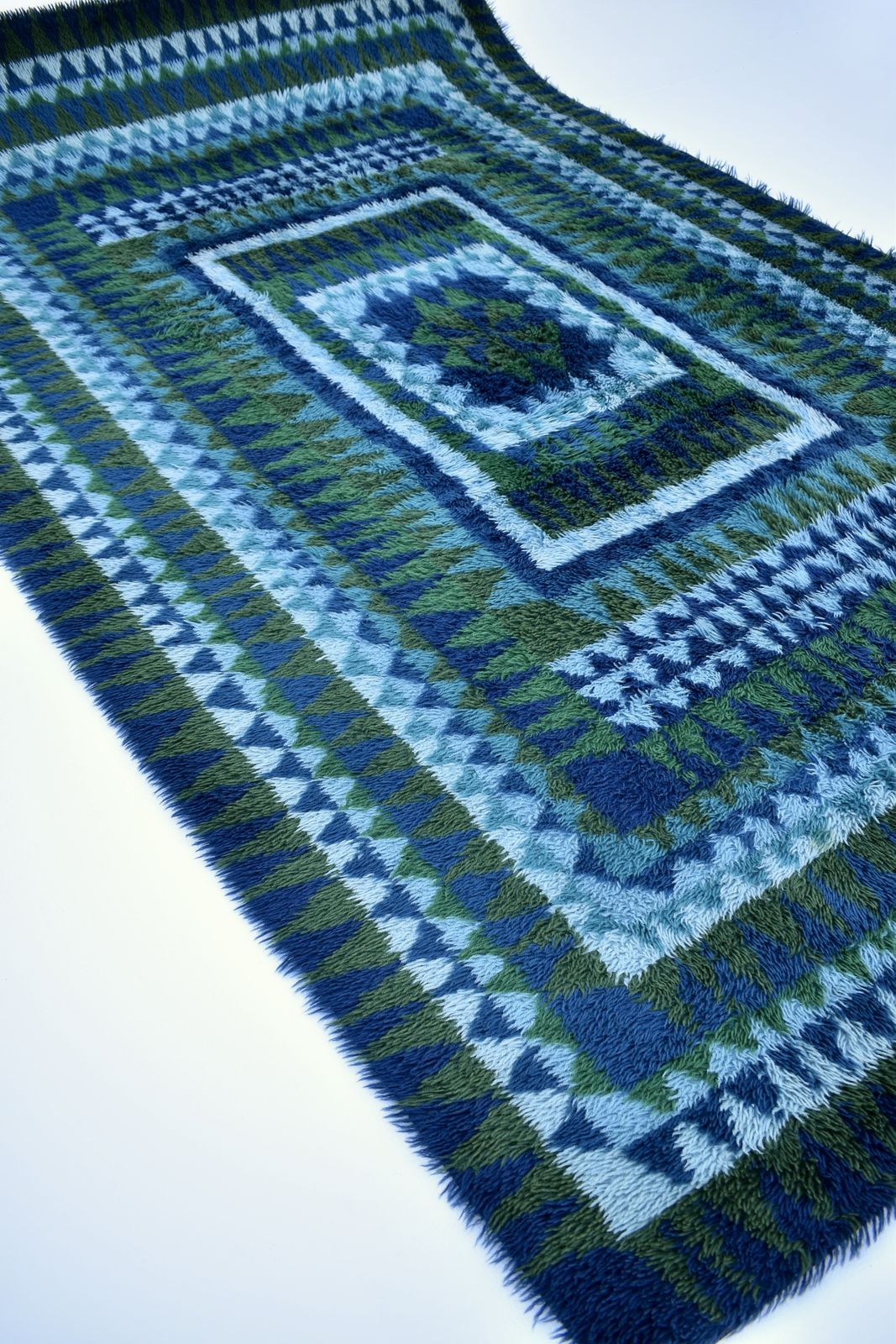Large Handmade 1960’s Scandinavian Rya Rug photo Textiles