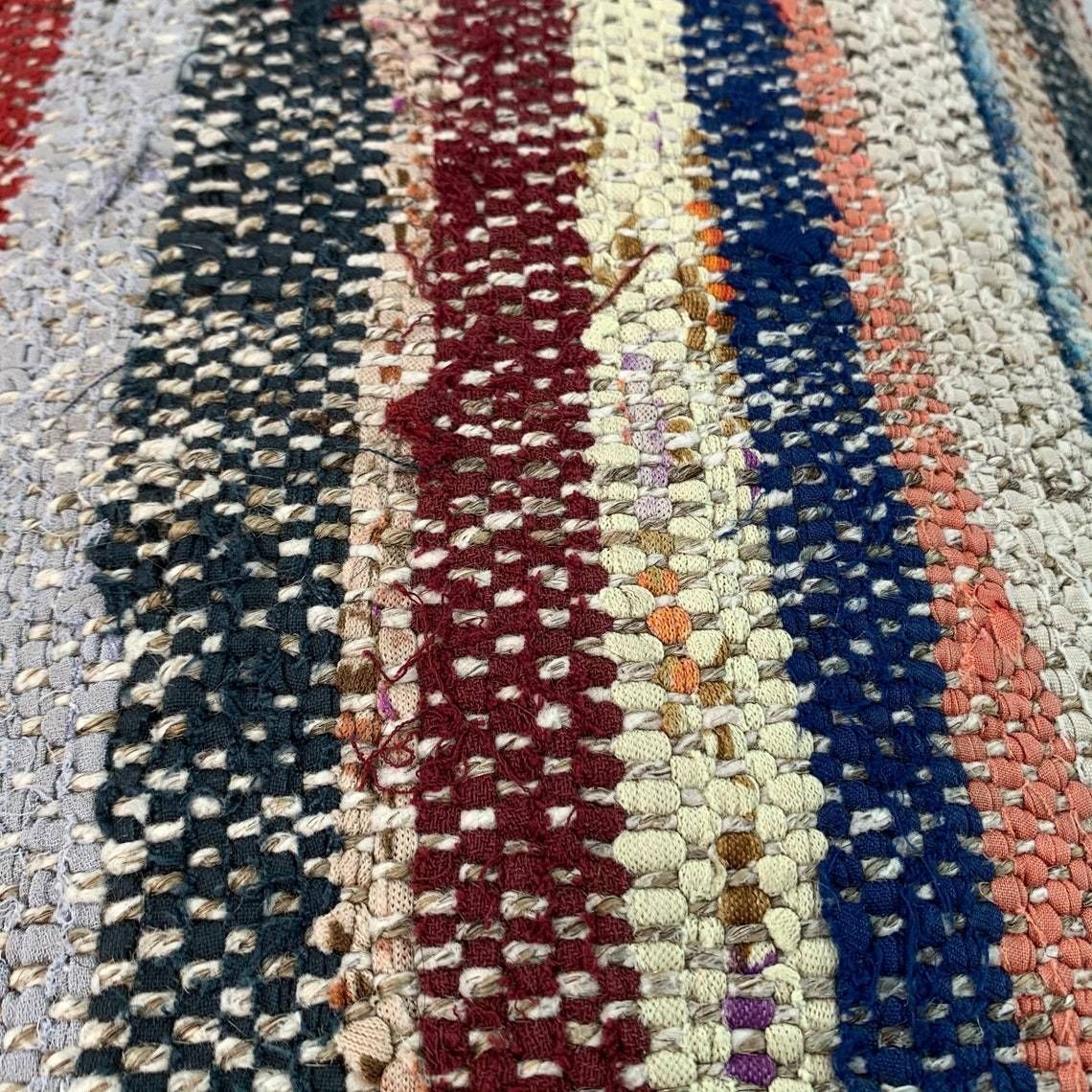 photo furniture Vintage Turkish Kilim Cushion Cover, 30 X 50 Cm