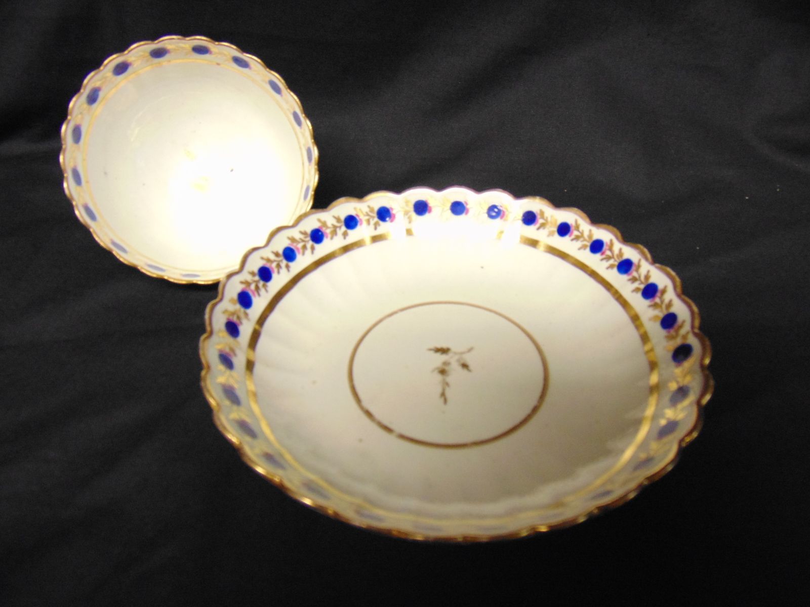 Caughley Porcelain Polychrome & Gilt Ware Tea Bowl And Saucer   Flaming Pearl   Circa 1785 photo buy