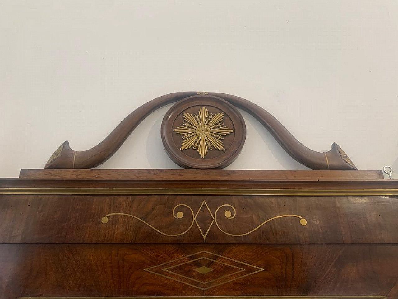 Furniture Console With Mirror In Walnut With Brass Inlays And Details, 18th Century photo