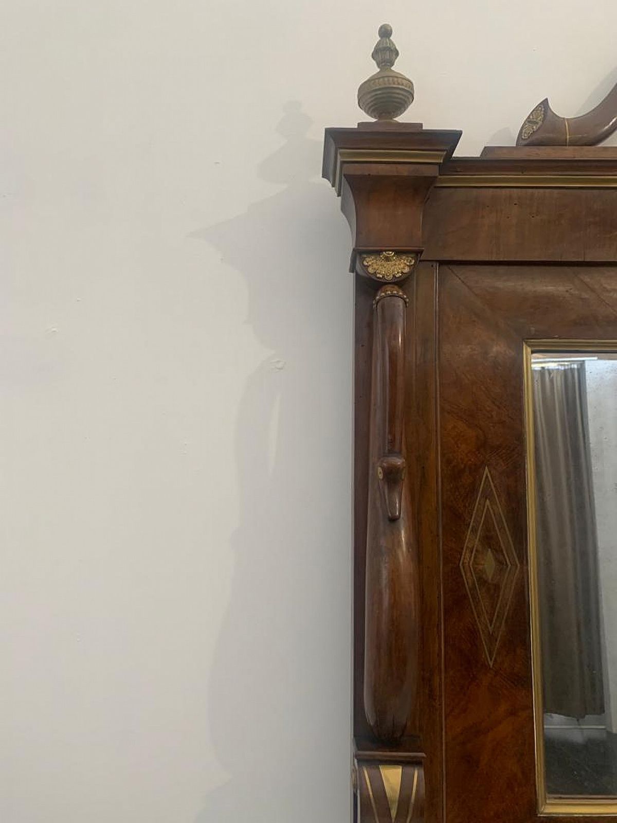 4735.12 Console With Mirror In Walnut With Brass Inlays And Details, 18th Century photo