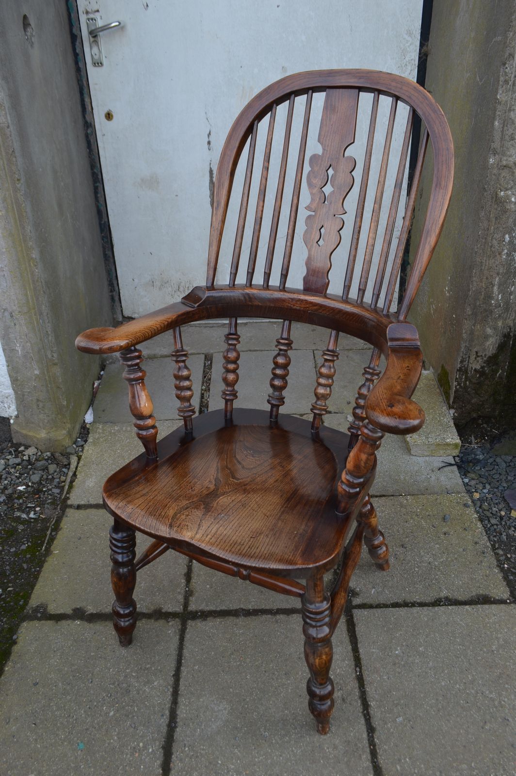 Victorian Pad Arm Windsor Chair