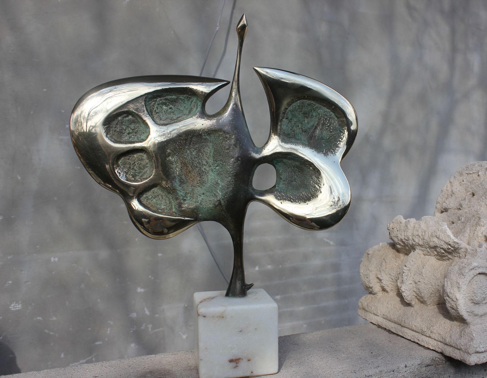 Bronze Bird Abstract Statue Signed Mid Figurine Original Sculpture Wedding Couple Gift 50s Anniversary Gift 40s photo vinterior