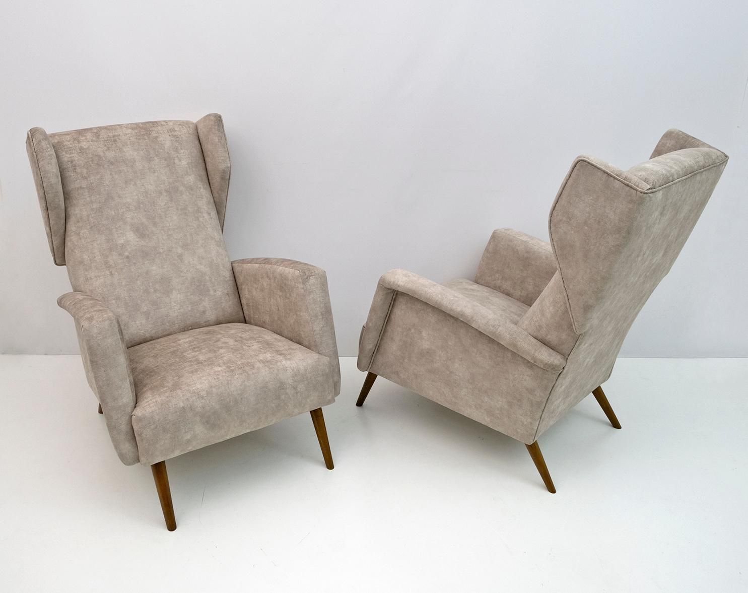 Pair Of Gio Ponti Mid Century Modern Italian Velvet "Alata" Lounge Chairs, 1950s photo furniture