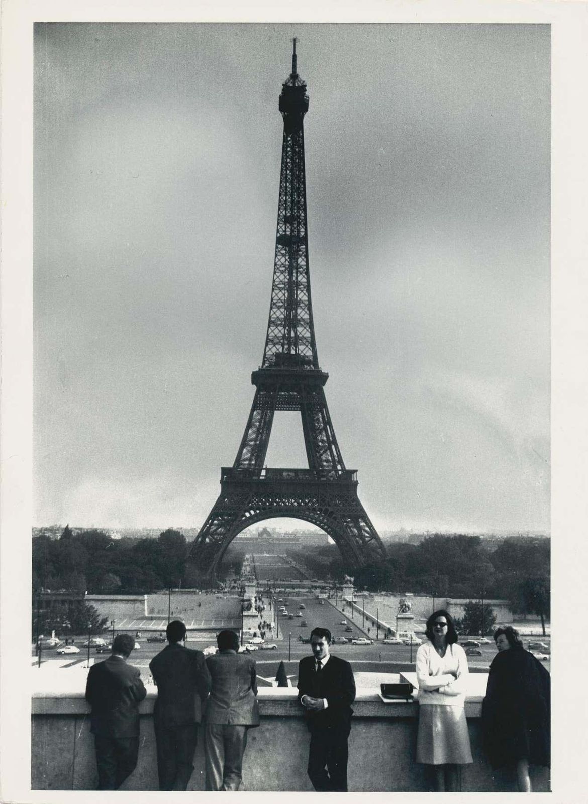 Erich Andres Eiffel Tower, Street Photography, Silver Gelatine Print, France 1950s
