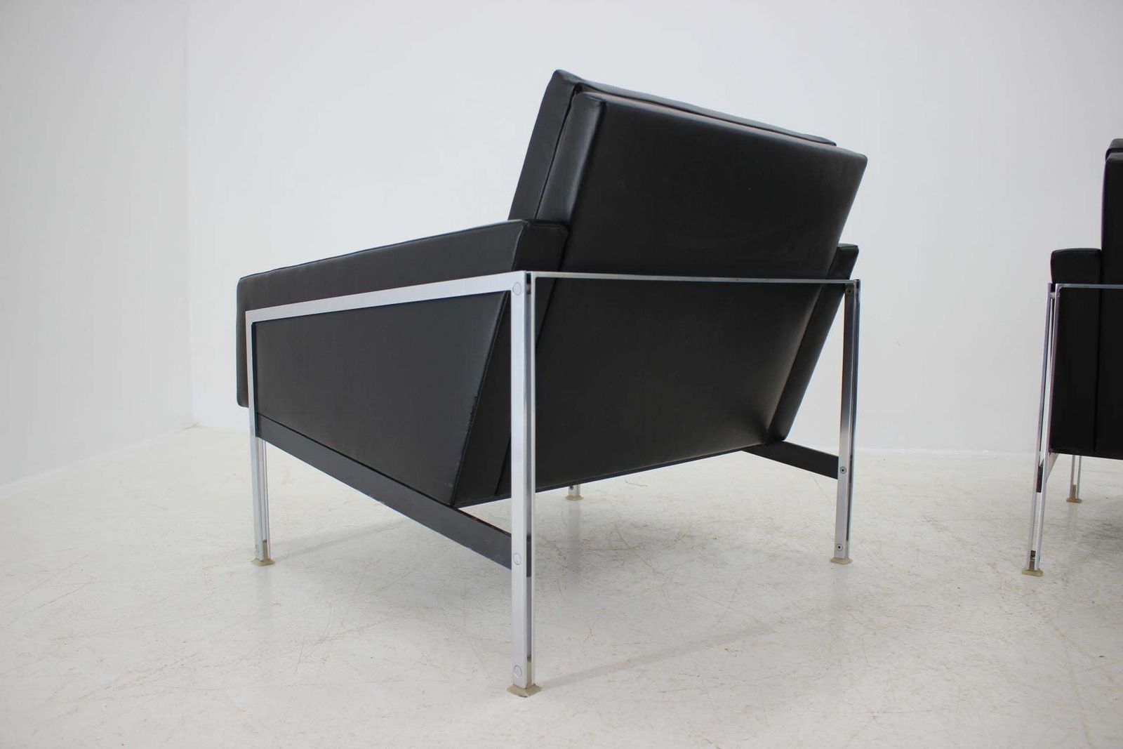 1960s Pair Of Steel And Leather Armchairs By Lübke, Germany photo 5888.0