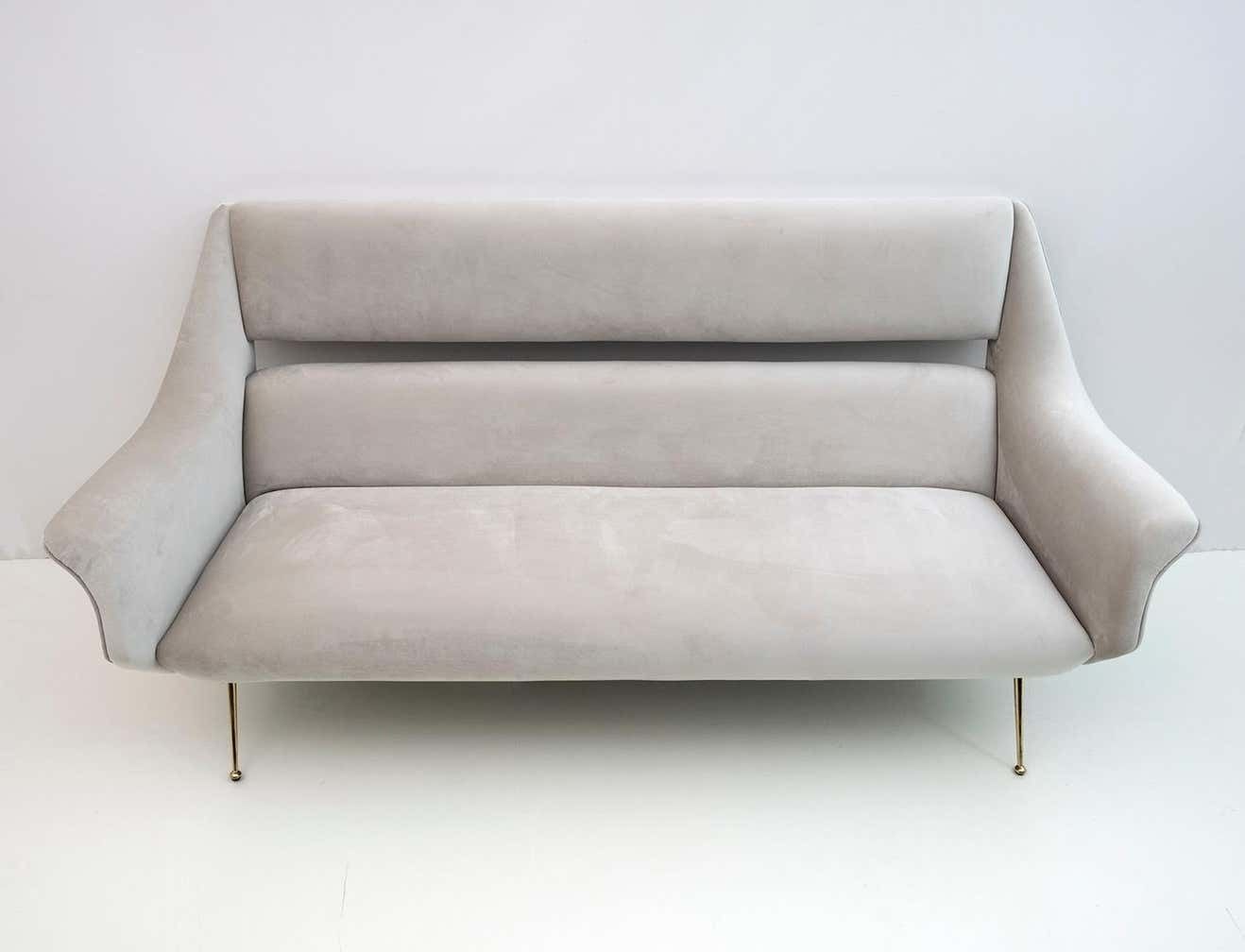 Gigi Radice Mid Century Modern Italian Velvet Sofa For Minotti, 1950s photo vinterior