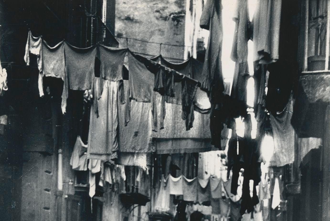 Erich Andres Naples   People Sitting On The Streets, Italy 1950s photo for sale