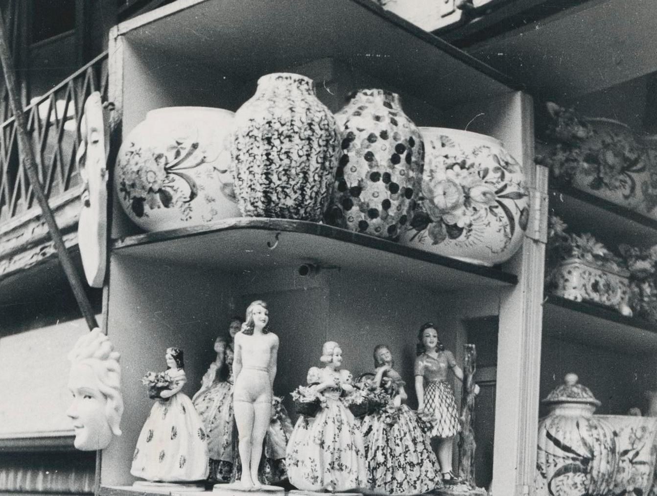 Erich Andres Pottery, Shop, Street Photography, Black And White, Italy 1950s, 17.8 X 12.4 Cm photo furniture