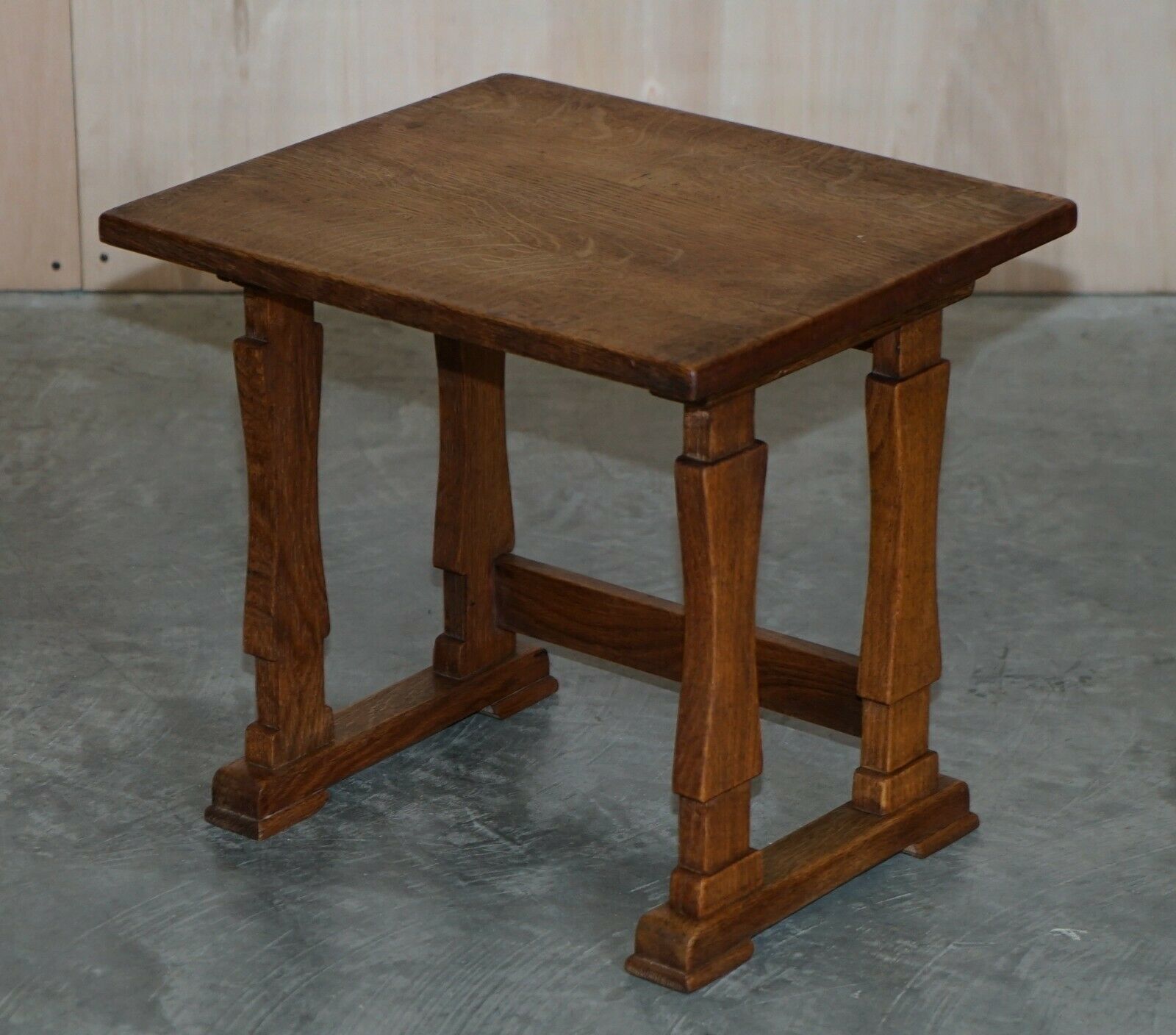 photo furniture Solid English Oak Nest Of Three Large Side End Lamp Wine Occasional Tables