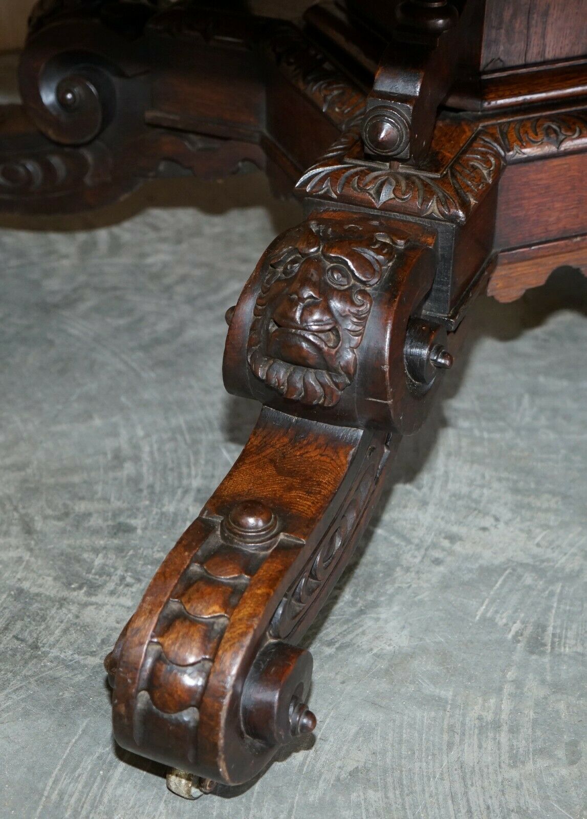 Fine Antique Gothic Revival Hand Carved Lions Head Rent Centre Occasional Table photo 5500.0