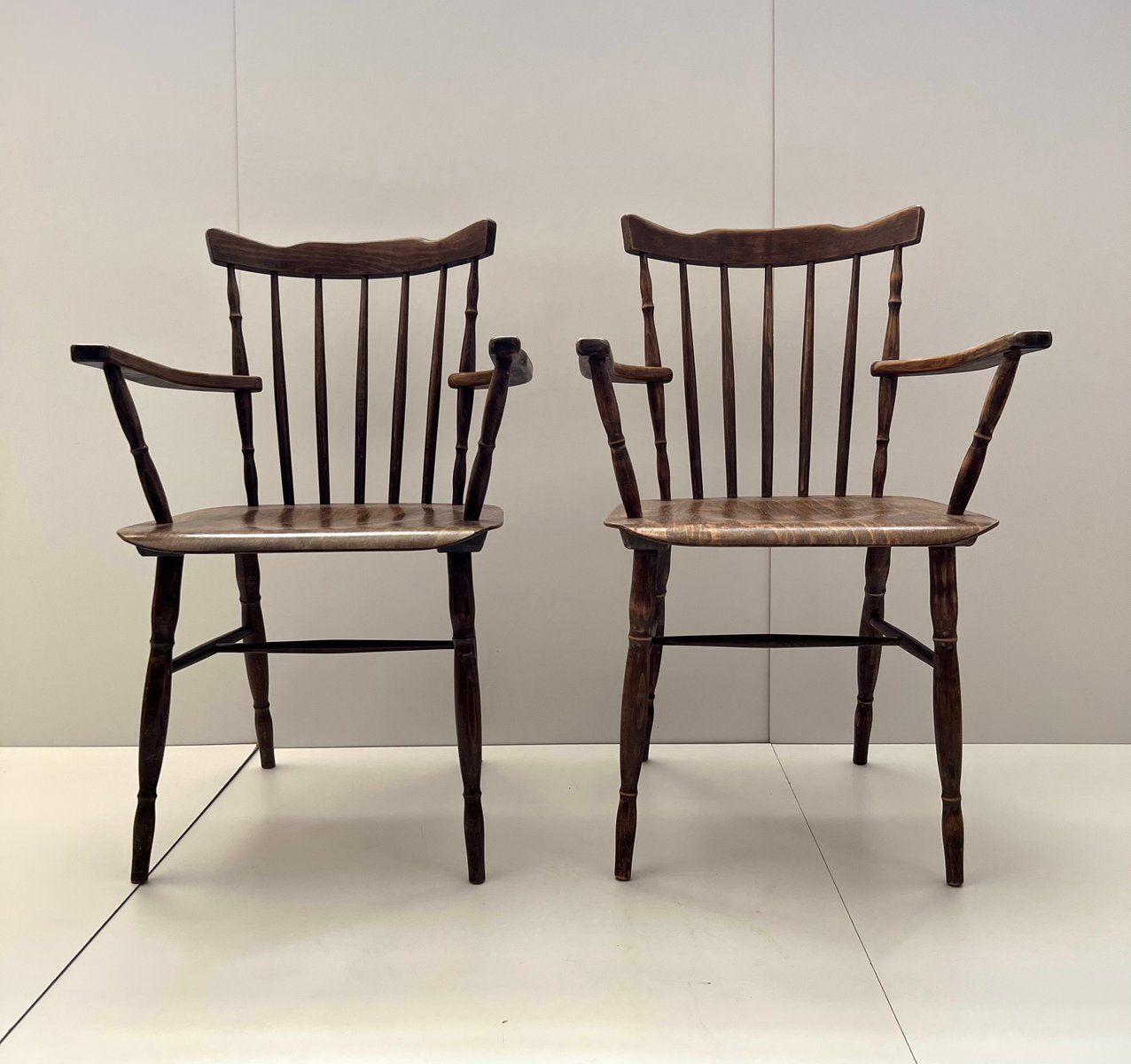 photo furniture Vintage Eetkamerstoelen Van Ton, Ca. Jaren 1960, Set Van 4