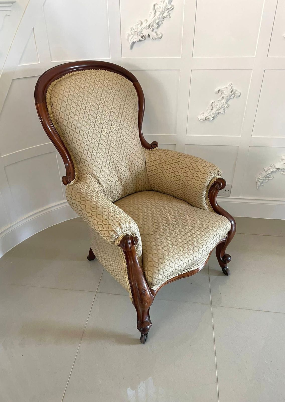 Quality Antique Victorian Mahogany Armchair photo for sale