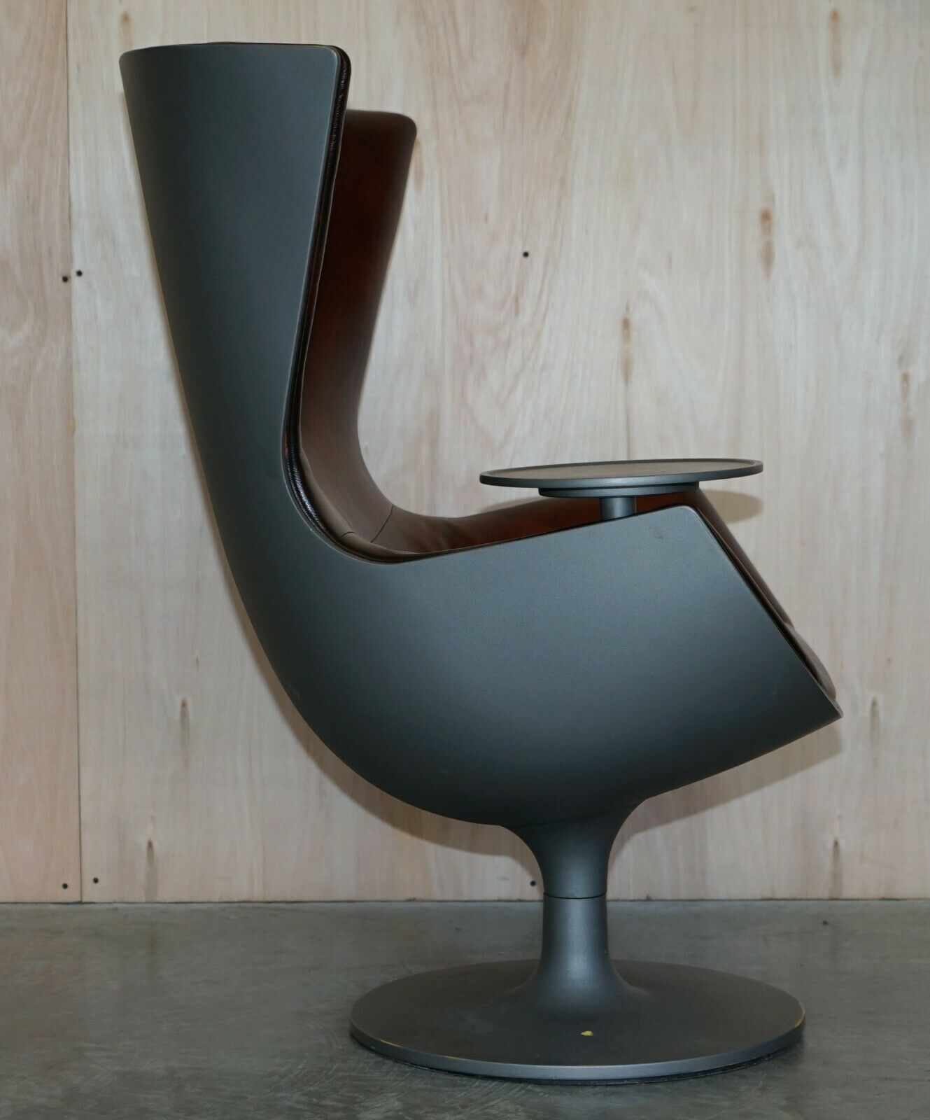 1 Of A Kind Pair Of Brown Leather Philippe Starck Cassina Eurostar Egg Armchairs photo vintage