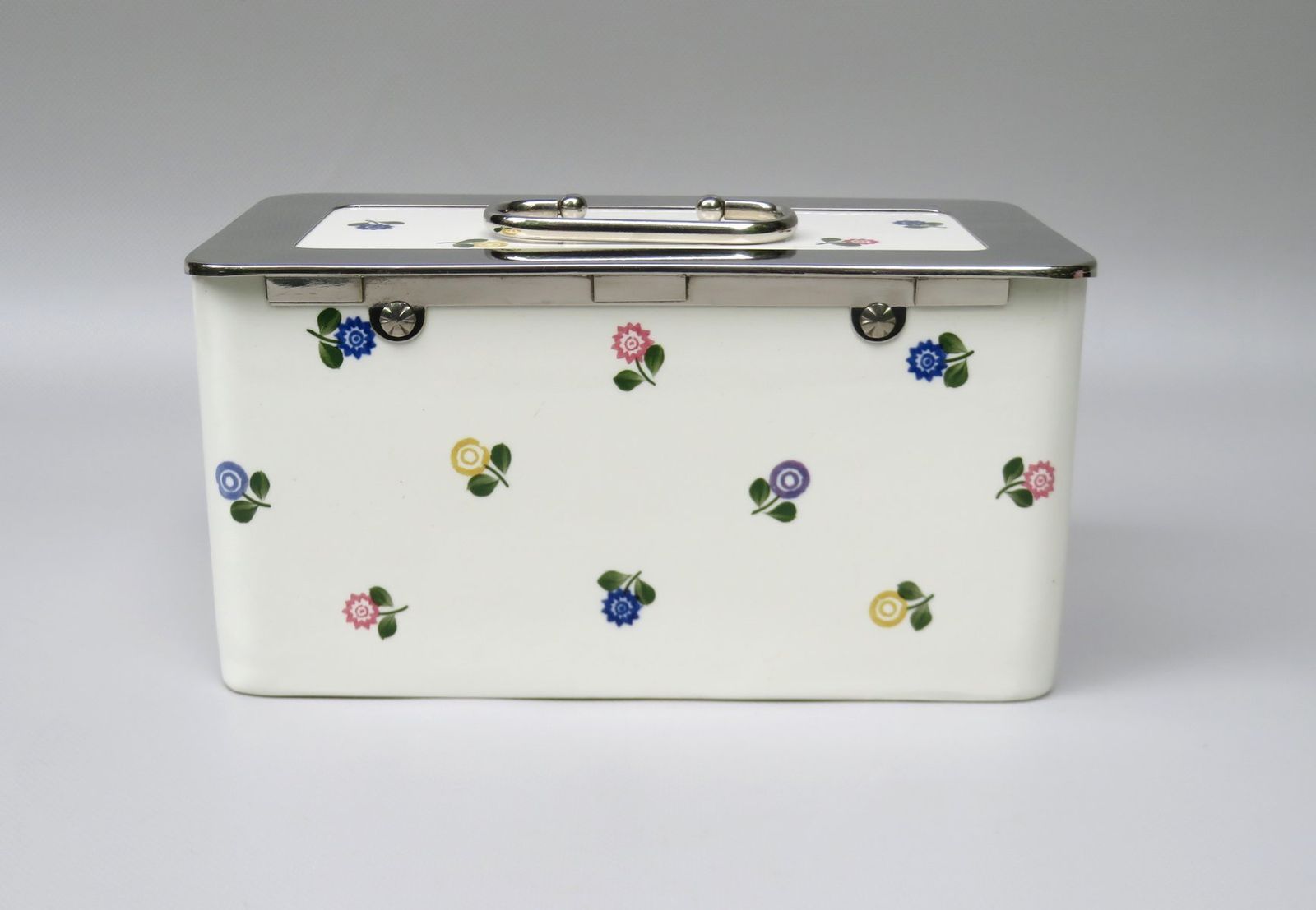 Art Nouveau German Ceramic Baisage Box From Wächtersbach And Wmf With Spreading Flowers photo vinterior