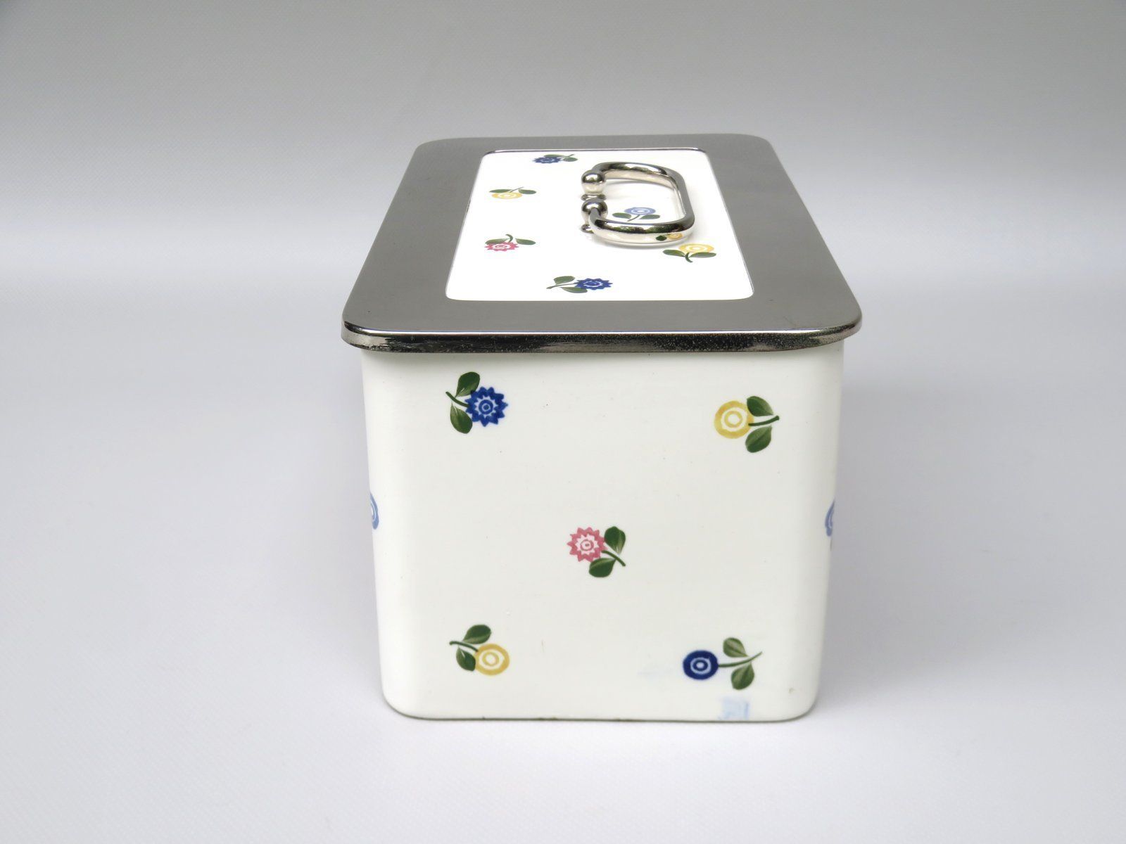 Art Nouveau German Ceramic Baisage Box From Wächtersbach And Wmf With Spreading Flowers photo buy