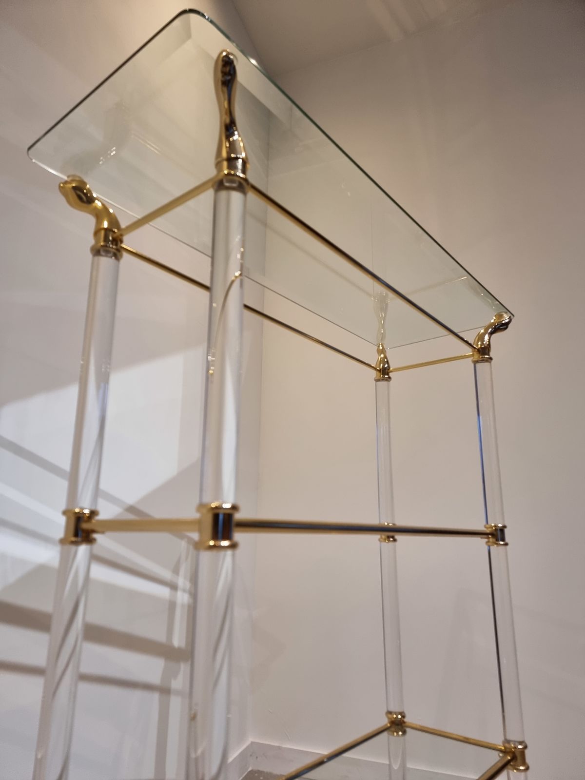 Mid Century Messing En Lucite étagère, Ca. Jaren 1970 photo buy