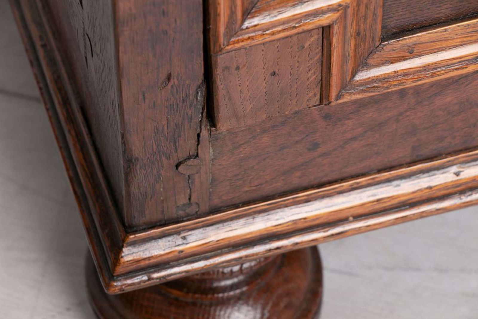 photo buy Antique English William And Mary Period Oak Chest C.1690