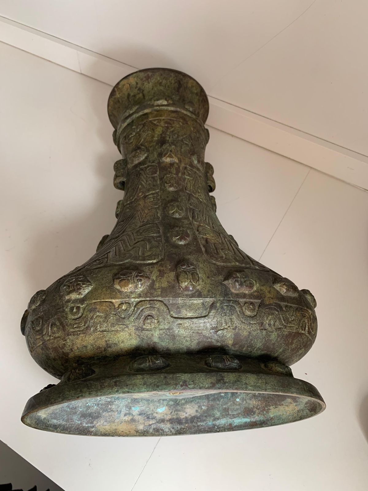 Vase en bronze archaïsant chinois, de style Gu de la dynastie Shang, vers 1900 photo 34788.0