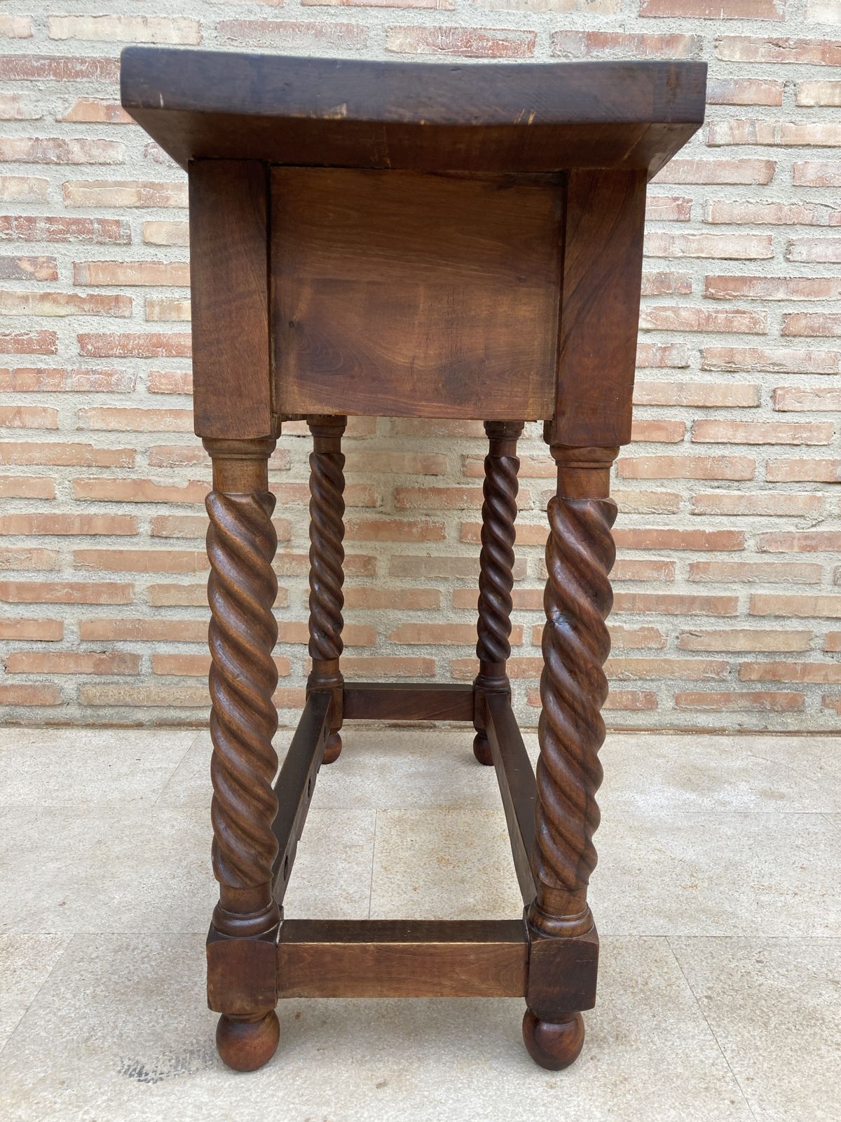 Early 20th Century Catalan Spanish Carved Walnut Wood Console Table With One Drawer photo for sale