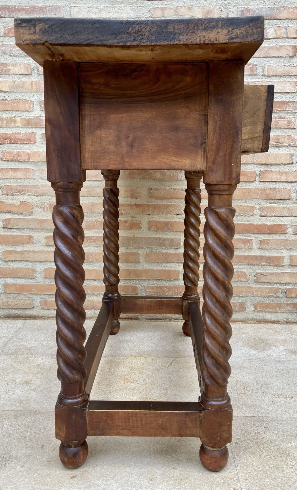 Early 20th Century Catalan Spanish Carved Walnut Wood Console Table With One Drawer photo Furniture