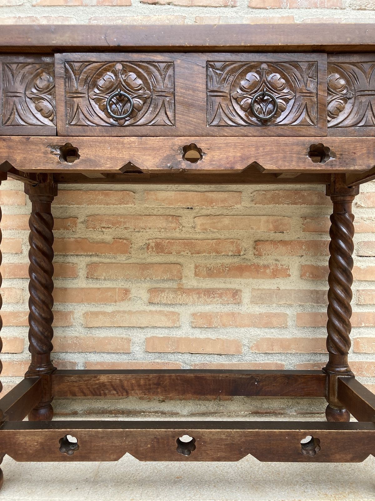 Early 20th Century Catalan Spanish Carved Walnut Wood Console Table With One Drawer photo vintage
