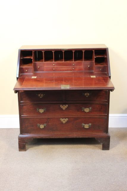A Good 18thc. Mahogany Bureau, 18th Century And Earlier photo Furniture
